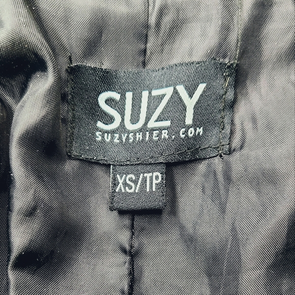 Black and White Stripped Trench Coat - Picture 6 of 6